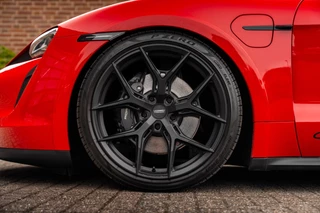 Porsche Taycan Cross Turismo 4 GTS Pakket | Garantie 01-2028 | 1e Eigenaar | 21'' Vossen | BOSE | Sportchrono | / 23