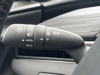 Toyota C-HR+ First Edition 77 kWh STOEL/STUURVERWARMING EL-ACHTERKLEP BLINDSPOT CLIMA APPLE/ANDROID PARK-SENSOR / 14