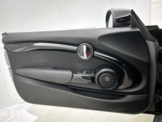 Mini Mini 2.0 John Cooper Works | Camera | Stoelverw. | Navi | Cruise Control | Harman/Kardon / 28