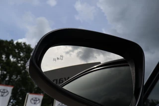 Toyota C-HR 1.8 HYBRID STYLE / 31