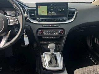 Kia Ceed 1.4 T-GDi DynamicPlusLine DCT | Navigatie | Climate control | Cruise control | Stoel + stuur verwarming / 20