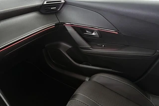 Peugeot 208 1.2 Hybrid 145 e-DCS6 GT Achteruitrijcamera Keyless Apple CarPlay / 37