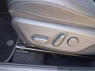 KIA Niro 1.6 GDi Hybrid ExecutiveLine |Leder |Schuifdak |HarmanKardon / 13