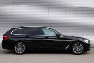 BMW 5 Series TOURING 530I AUT. 252PK EXECUTIVE El. A-KLEP / PDC V+A / 18 LM. VELGEN / 8