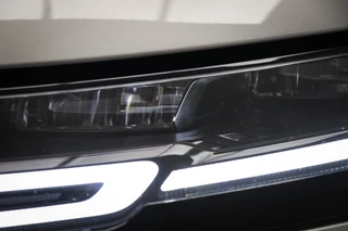 Land Rover Range Rover Evoque 2.0 P200 AWD R-Dynamic HSE | COLD CLIMATE PACK | PANORAMADAK | HEAD UP | DAB | APPLE | STUURVERWARMING / 22