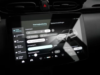Leapmotor T03 Design 37.3 kWh | Nieuw | Snel leverbaar | Camera | Panoramadak | Adaptive cruise control | Dodehoek detectie | Lichtmetalen velgen / 28