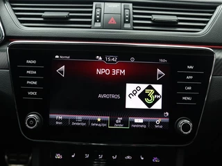 Škoda Superb 1.4 TSI iV Sportline Business Trekhaak | Navi | Camera | Sfeer / 40