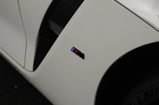 BMW Z4 Roadster sDrive20i 197pk High Executive Stoelverwarming Leder LED Navigatie / 28