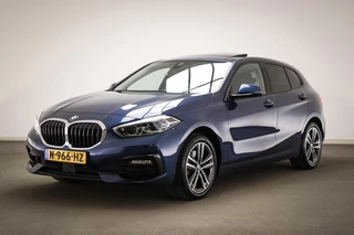 BMW 1-serie 118i Business Edition | SPORT LINE | PANORAMADAK | SPORTSTOELEN | DAB | APPLE