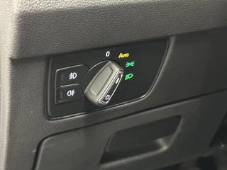 Volkswagen Passat Variant 1.5 TSI Highline NAVI CARPLAY CRUISE LM ECC. / 18
