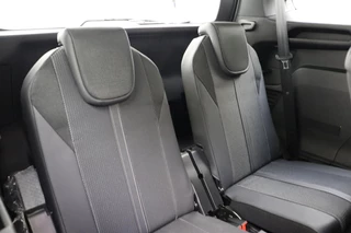 Peugeot 5008 1.2 PureTech Allure Pack Business AUTOMAAT | 7-Zits | Dodehoek Detectie | Navigatie | Achteruitrij Camera | 1e eigenaar / 15