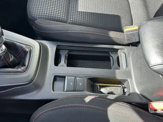 Ford Focus 1.0 EcoBoost Hybrid ST Line X  | Adapt. Cruise | Apple/Android | Stuur- en stoelverwarming | Keyless | PDC v+a incl. camera / 27