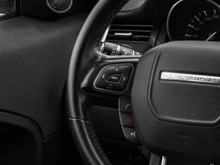 Land Rover Range Rover Evoque 2.2 TD4 4WD 150 PK Pure | Trekhaak | Leder/Alcantara |  Cruise control | Parkeersensoren | 17" / 18