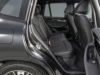 BMW iX3 M Sport High Executive 80 kWh | 1e eigenaar | dealer onderhouden | panoramadak | leder interieur | SOH accu 99.5% / 22