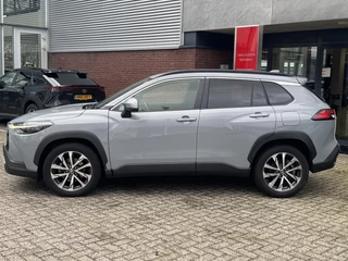 Toyota Corolla Cross 2.0 HYBRID FIRST EDITION BLIND-SPOT ELEK-ACHTERKLEP KEYLESS LM-VELGEN PARK-SENSOREN APPLE/ANDROID STOELVERW DRAADLOOS-LADEN AD-CRUISE BLUETOOOTH DAB+ / 5