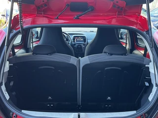 Toyota Aygo 1.0 VVT-i x-otic STOELVERWARMING CAMERA AIRCO EL-SPIEGELS LM-VELGEN 4S-BANDEN / 26