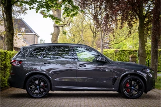 BMW X5 xDrive50e M Sport Pro Dravitgrau Individual Dravit Grau Sky Lounge Soft Close Vierwielbesturing / 16
