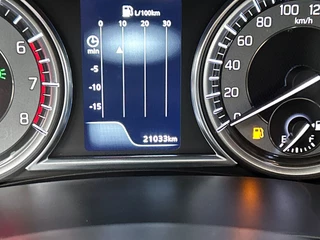 Suzuki Vitara 1.4 Boosterjet Comfort Smart Hybrid | Adaptive Cruise | Stoelverwarming | Navigatie | Camera | Panoramadak / 15