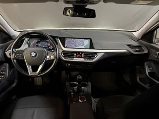 BMW 1 Series 116i Business Edition Zwarte grill | Apple Carplay | DAB+ | PDC V+A / 4