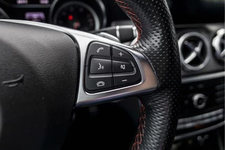 Mercedes-Benz GLA 180 Business Solution AMG | NL Auto | 19" | Camera / 32