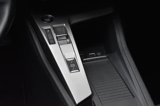 Peugeot 308 SW 1.2 PureTech Active Pack CARPLAY LMV TREKHAAK / 28