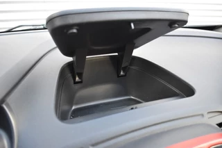 Renault Captur 1.2 TCE AUT. / STOEL VERW. / ECC / PDC / H-LEDERLOOK BEKL. / 30