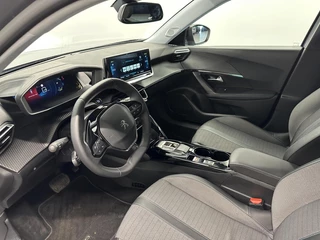 Peugeot e-2008 EV Allure Pack 50 kWh 3 FASE 92% SOH CAMERA ECC CRUISE CARPLAY NAVI LM. / 17
