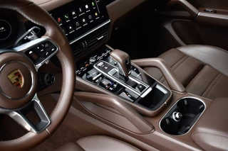 Porsche Cayenne Coupé 3.0 E-Hybrid Platinum Edition SportDesign  | Panorama | Bose | Trekhaak elektr. | Stoelventilatie | 21'' Wielen | / 17