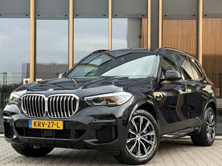 Bmw X5 xDrive45e High Executive M Sport | SOH 99% | ACC | Luchtvering | Panorama-dak