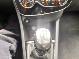Renault Clio 0.9 TCe Intens / 23