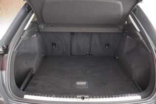 Audi Q3 35 TFSI 150pk S-Tronic Advanced LED Koplampen Stoelverwarming Trekhaak ACC Parkeersensoren / 42