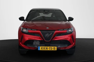 Alfa Romeo Junior 1.2 Turbo Hybrid Ibrida Sport Speciale Pano Massage Stoelverwarming / 15