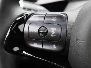 BYD DOLPHIN Design 60.4 kWh 204 Pk | Stoelverwarming | 360 Camera | Panoramadak | Adaptive Cruise | Warmtepomp |17 Inch | 26.055 Km !! / 23