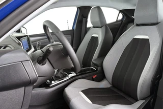 Opel Mokka 1.2 Edition Stuur/Stoelverwarming Camera Keyless Apple CarPlay / 7