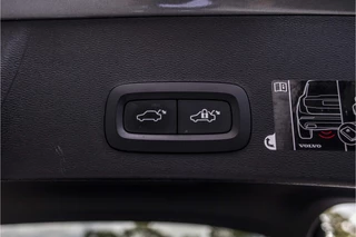 Volvo XC40 1.5 T3 Inscription  | Adaptive Cruise | Trekhaak | Camera / 32