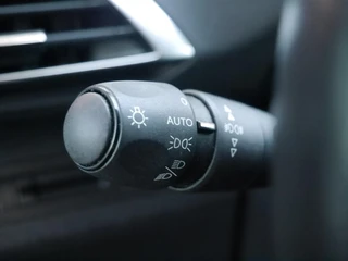 Peugeot 5008 1.2 PureTech Active | Automaat | Trekhaak | 7 zits | Achteruitrijcamera | Parkeersensoren voor | Apple carplay | Climate control | Cruise control | / 16