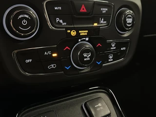 Jeep Compass 1.4 MultiAir Longitude CAMERA CARPLAY NAVI CRUISE ECC LM. / 58