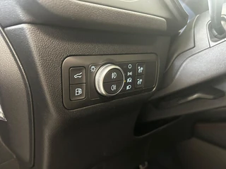 Ford Kuga 2.5 PHEV ST-Line X Geen import | Panoramadak | Voorruitverwarming / 12