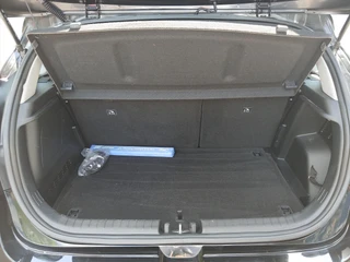 Hyundai I20 1.0 T-GDI  100PK Comfort Smart / Navigatie / Cruise control / Airco / 12