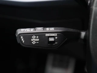Audi A3 Sportback 45 TFSi 272 Pk e S-line Competition | Trekhaak | Stoelverwarming | Adaptive Cruise | Half Leer | Camera | Carplay | 18 Inch | 28.601 Km !! / 26