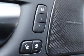 Volvo XC60 2.0 T8 Ultra Bright  | Facelift | Luchtvering | Massage | H/K | Head-Up / 31