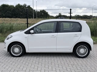 Volkswagen Up! 1.0 high up! BlueMotion | PDC | Bluetooth | Airco | / 8