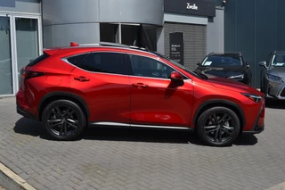 Lexus NX 450h+ AWD 35th Edition DIRECT LEVERBAAR TREKHAAK 1500KG PANODAK TRIPLE-LED 360-CAM / 4