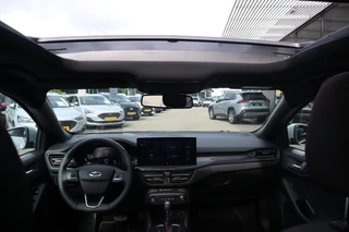 Ford Focus Wagon 155PK ST-LINE-X AUTOMAAT BTW PANODAK EL-ACHTERKLEP BLISS WINTERPACK HEAD-UP DISPLAY EX-FABR. AUTO 100.000KM/4JR GARANTIE / 23