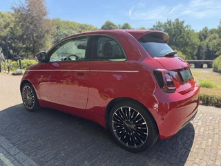 Fiat 500 La Prima 42 kWh | Blind Spot | Pano | BTW | / 18