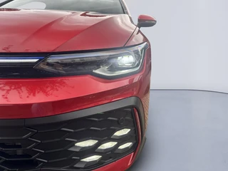 Volkswagen Golf 1.5 eHybrid GTE / 5JR Garantie / Pano / Trekhaak / Matrix / Keyless / 360 / HUD / Travel / 10