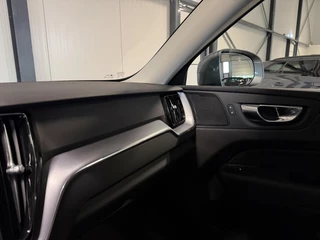 Volvo XC60 2.0 Recharge T6 AWD Pano H&K Leer Camera SOH 90% / 44