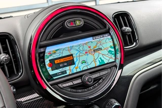 MINI Countryman 1.5 Cooper SE ALL4 PHEV Chili JCW Panorama Head-Up / 36