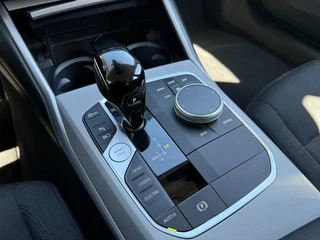 BMW 3-serie Touring 320e High Executive *Laser Koplampen* / 35