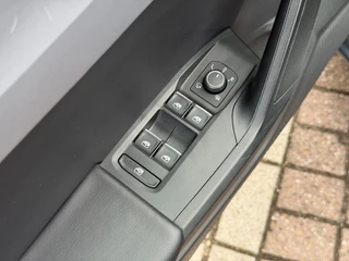 SEAT Leon 1.5 eTSI FR Automaat Led Stoelverwarming Virtueel ACC / 24